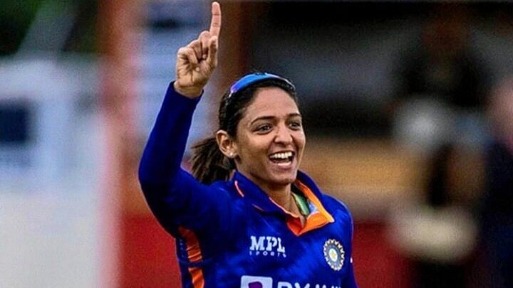 இது எளிதான முடிவு அல்ல, மன அமைதியுடன் நான் விடைபெறுகிறேன்.!- ஹர்மன்ப்ரீத் கவுர் எமோஷனல் 