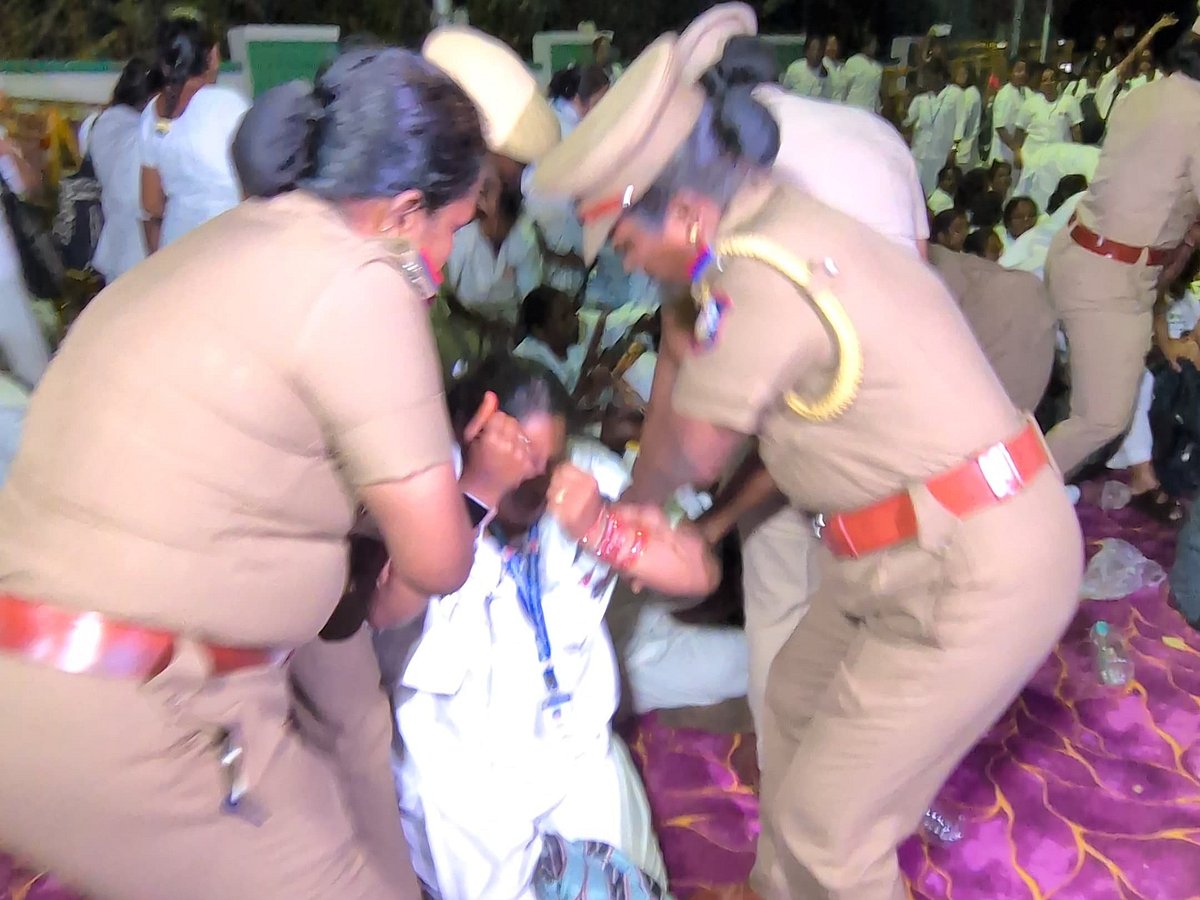 செவிலியர்கள் போராட்டம்
