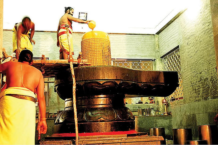 கஷ்டப்படவேண்டும் என்று விதி இருந்தால்கூட அதை மாற்றி நல்வாழ்வு அருளும் சிவத்தலம் இதுதான்!
