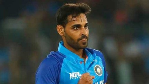 NZ vs IND: திரும்ப வந்துட்டேன்னு சொல்லு! - 4 ஆண்டுகளுக்குப் பிறகு இந்திய அணியில் புவனேஷ்வர் குமார்