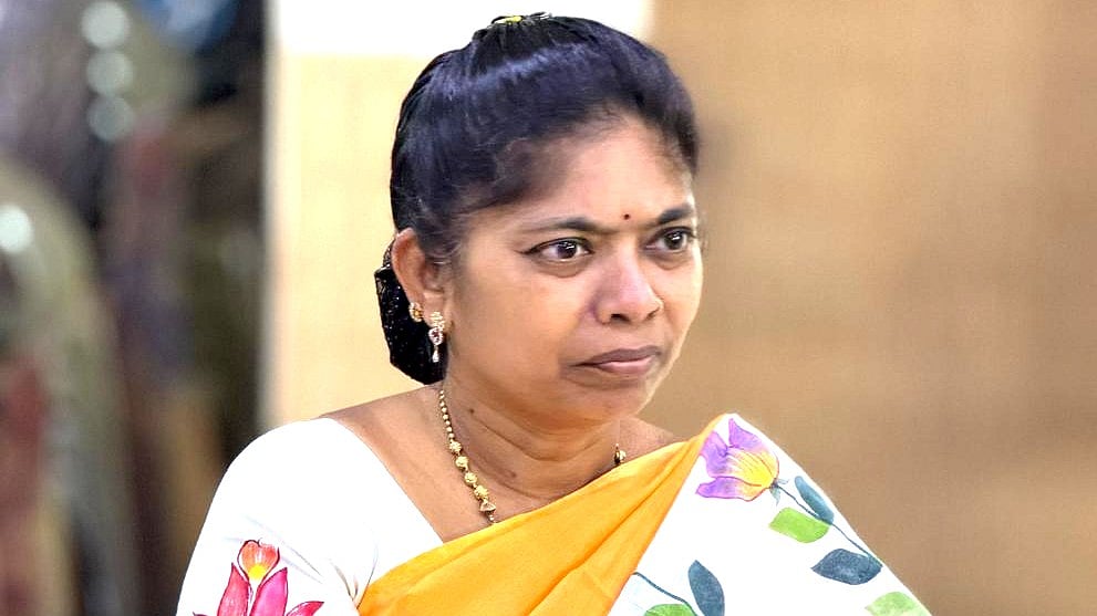 ``விஷக் குப்பியா... தூக்குக் கயிறா? ஏன் ஏதாவது ஒரு கட்சியை ஆதரிக்க வேண்டும்? - கேட்கிறார் திலகபாமா