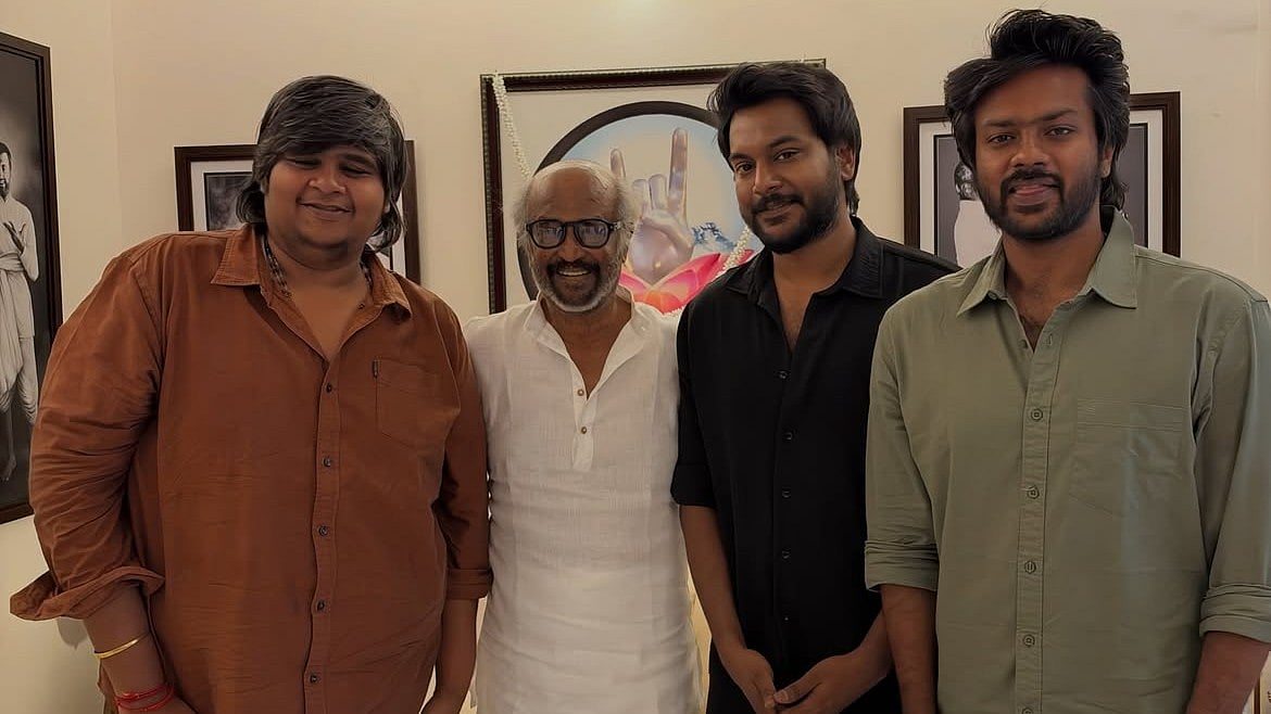 இந்தக் கார்த்திக் சுப்புராஜைத்தான் தேடிக்கொண்டிருந்தேன் - டோரதி படக்குழுவைப் பாராட்டிய ரஜினிகாந்த்