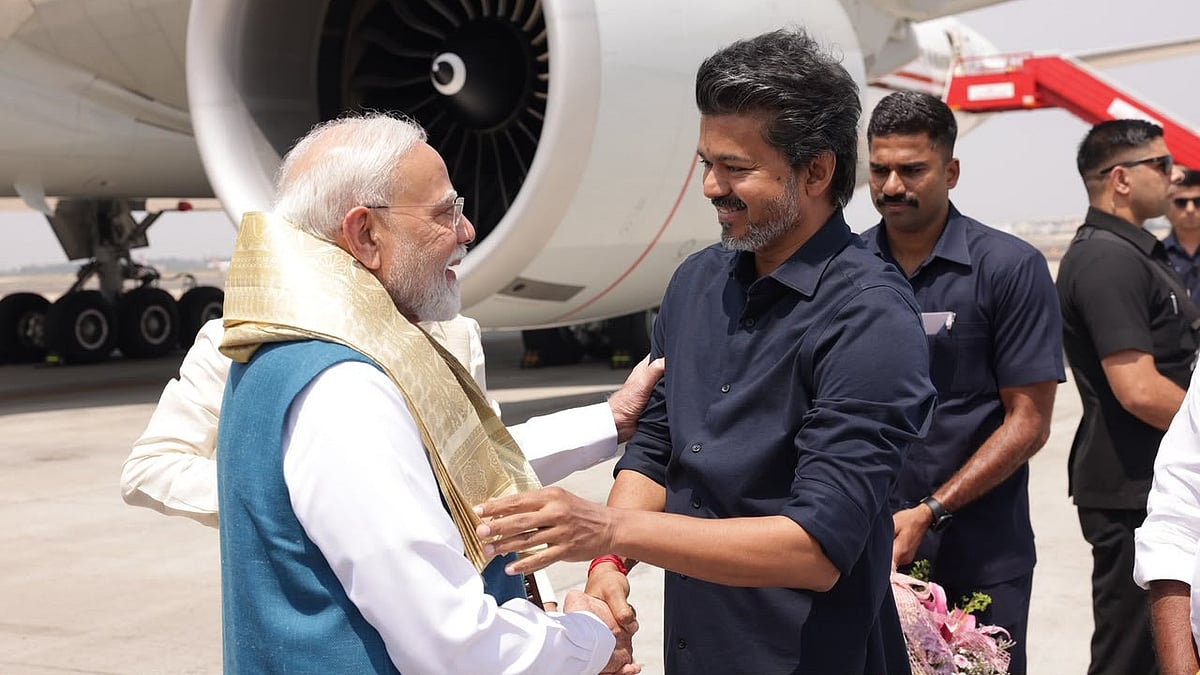 மோடி - விஜய்