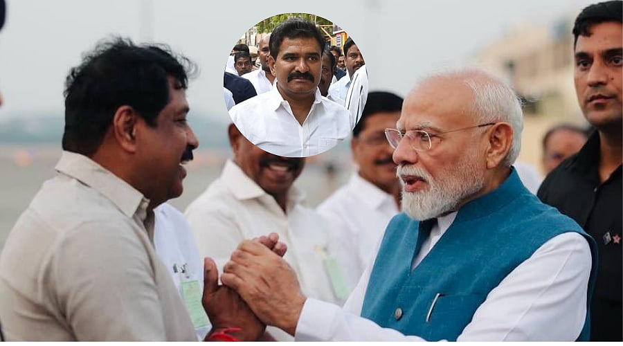 அரசு நிகழ்ச்சி மேடையில் நயினார் நாகேந்திரன்: மோசமான முன்னுதாரணம்- நிர்மல் குமார் காட்டம் 