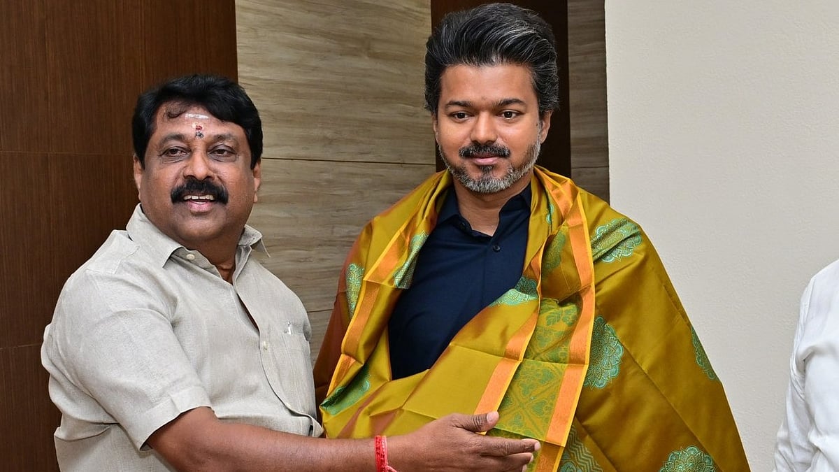 ``நான் முதல்வருக்கு அணிவித்த பொன்னாடை குறித்து கொச்சைப்படுத்த வேண்டாம்! - நயினார் நாகேந்திரன்