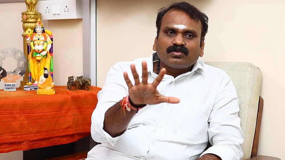 எல்.முருகன் ராஜினாமா: ``முதலில் நாடு, அடுத்து கட்சி, கடைசியாக சுயநலம் - பிரதமர் மோடிக்கு கடிதம்
