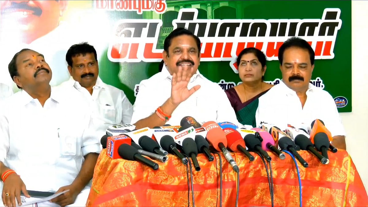 'பொதுப்பணித்துறை அமைச்சர் பதவிக்கு நிகரானது அதிமுக கிளைச் செயலாளர் பதவி' -  எடப்பாடி பழனிசாமி பதிலடி