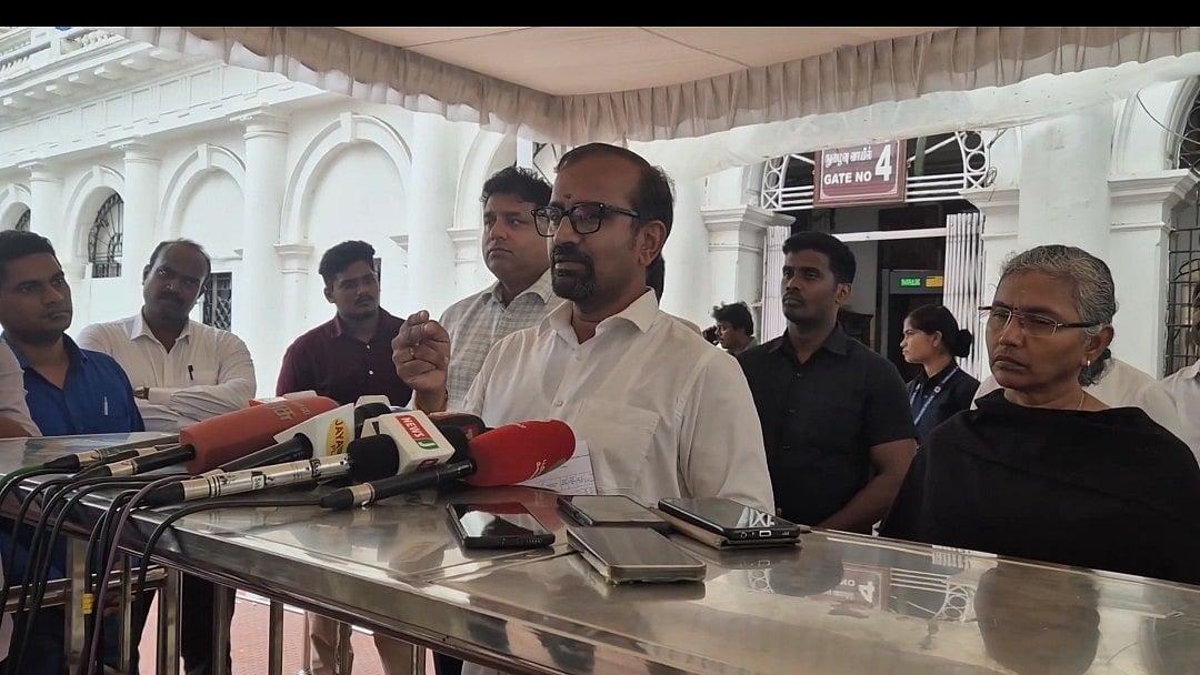 மக்கள் சமூக அந்தஸ்துக்காக பொன்னி அரிசி சாப்பிடுகிறார்கள்! - அமைச்சர் வெங்கட்ரமணன் சர்ச்சை