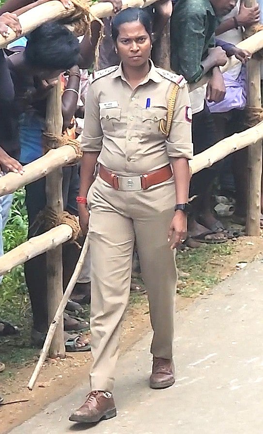 சப்-இன்ஸ்பெக்டர் கவிதா